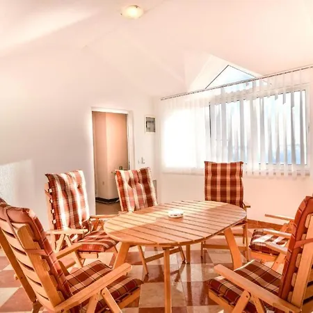 Kwatera prywatna Apartman Ms123 - Bast, Baska Voda